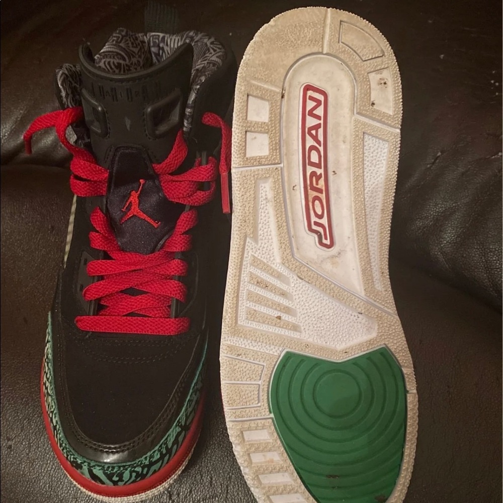 Jordan Retro 3 - Picture 2 of 2